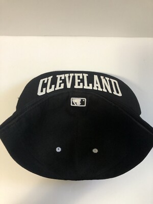 NWT CLEVELAND INDIANS Chief Wahoo BLACK WHITE RARE! New Era