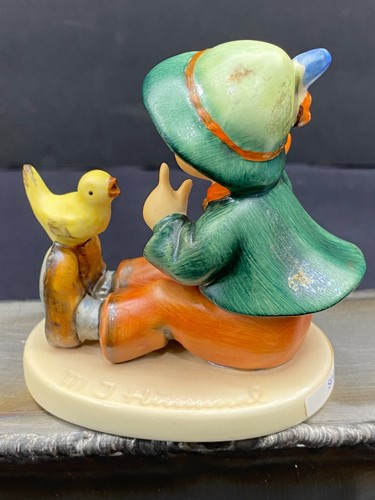 Statuina lezione di canto Goebel Hummel, #63, TMK6, ragazzo seduto con uccellino - Foto 7 di 13