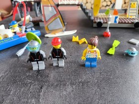 LEGO CITY 4644 THE INCOMPLETE MARINA FOR PARTS VGC