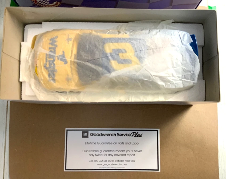 JEANS WRANGLER DALE WANHARDT GOODWRENCH ESCALA 1:18 # 1 DE 5004 Foto 2 de 4