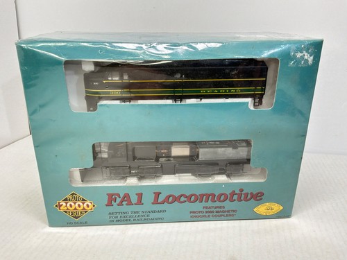 PROTO 2000 HO SCALE READING FA1 FB1 LOKOMOTIVEN #300/300B 23468 FACTORY SEALED | Zustand: New