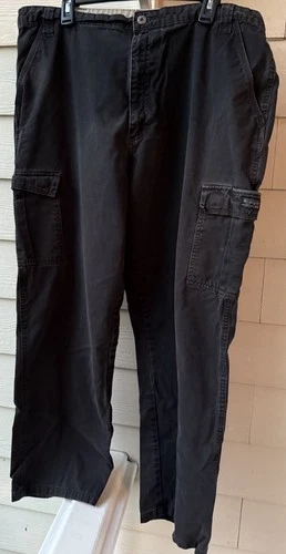 Wrangler Comfortable Jeans Men's 40 x 32  Black Straight Leg Cotton Denim Cargo