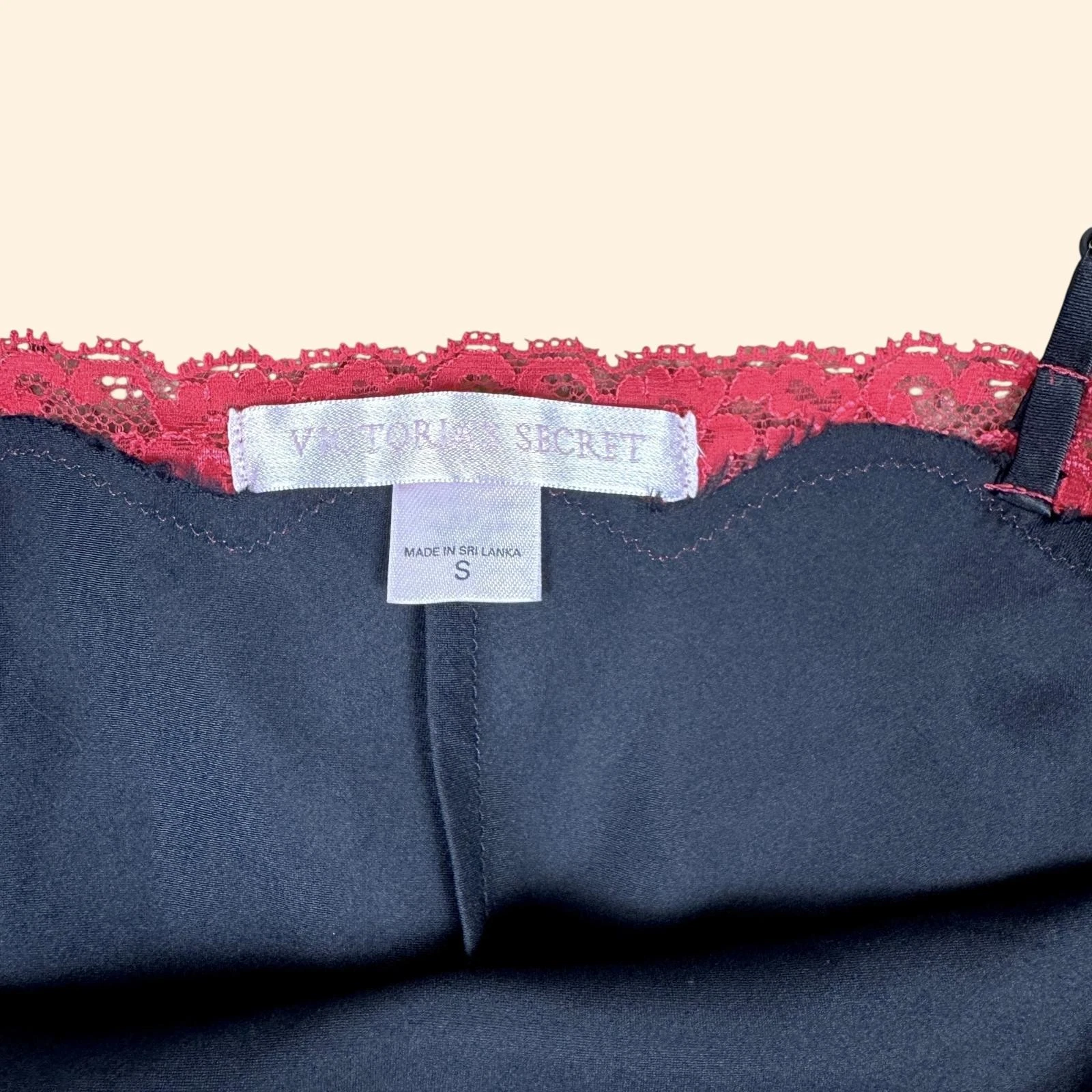 UNDERCOVER Camicia da notte donna vintage Y2K Victoria's Secret mini slip nera con pizzo rosso S