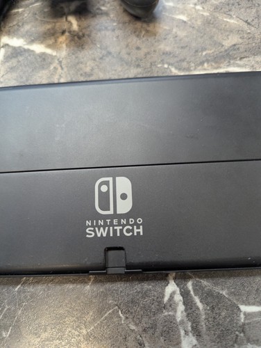 Nintendo Switch OLED-Modell HEG-001 Handheld-Konsole - 64GB - Weiß - Bild 11 von 22