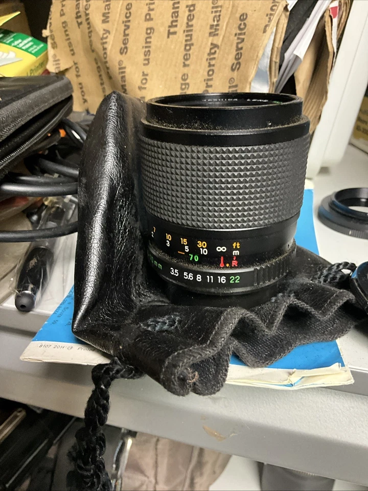 Yashica MC ZOOM 35-70mm F3.5-4.5 Lens  52mm [Contax/Yashica CY Mount] + Caps - Image 3 of 4