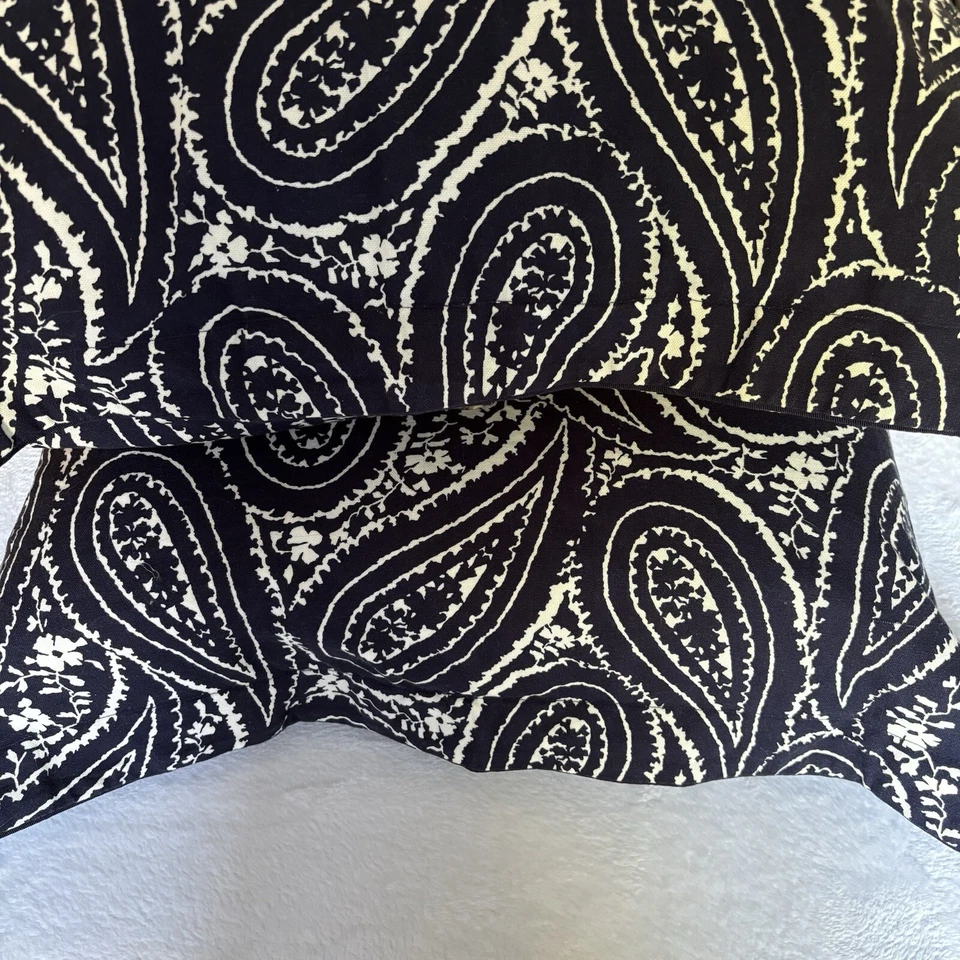 "Par de fundas de almohada Ralph Lauren azul marino y blanco cachemir euro 30"" X 30"""  Foto 3 de 4