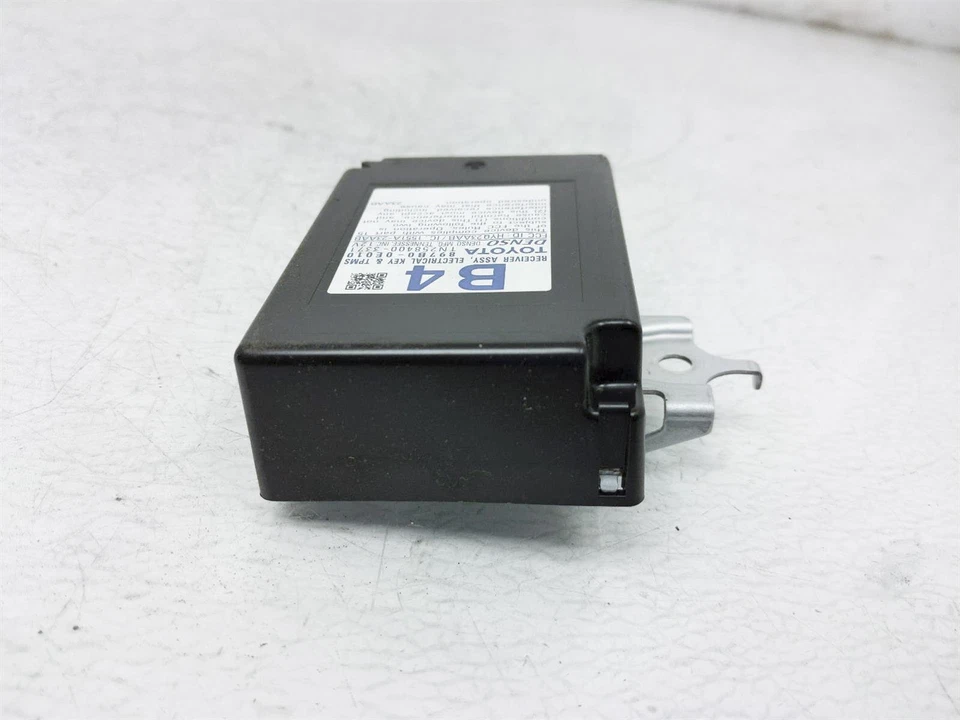 Unidad sensor monitor de presión de neumáticos Toyota Highlander TPMS 2014-2017 897B0-0E010 Foto 2 de 4