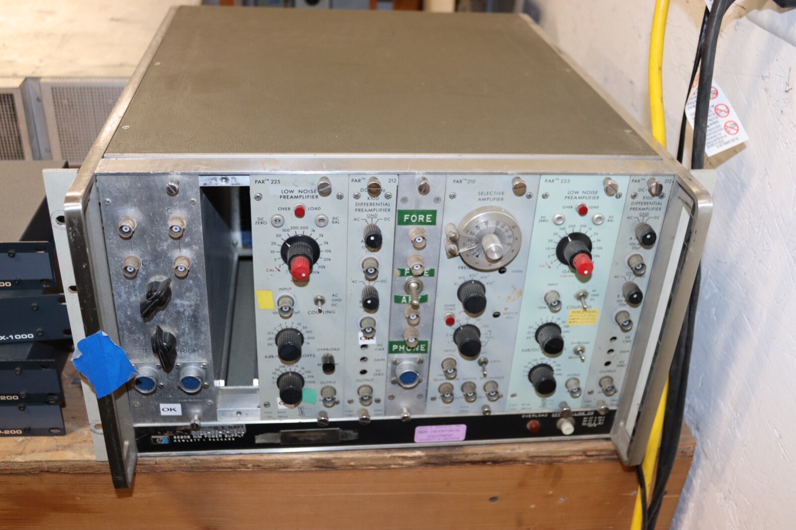 HP 5580B NIM BIN FULL RACK FULL