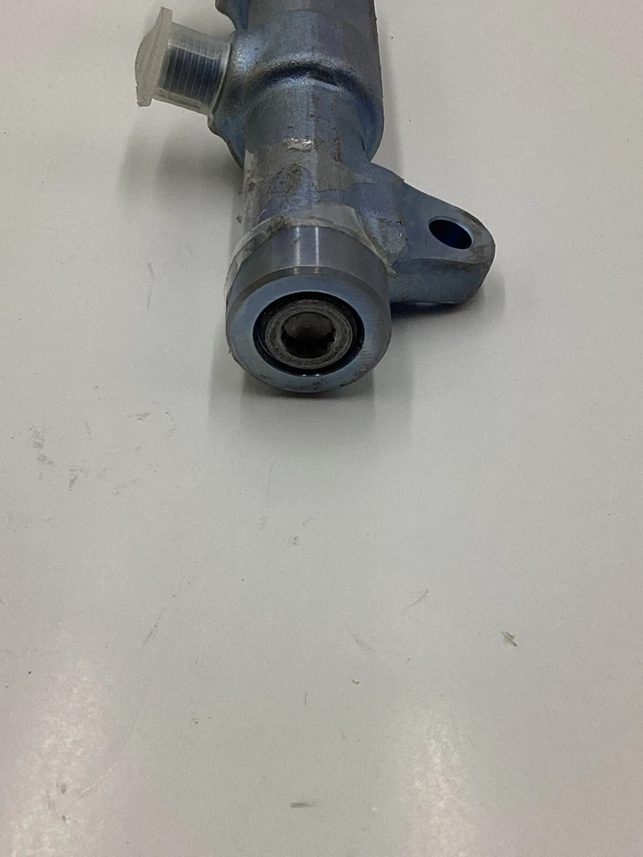 Riel de inyección de combustible Bosch 0445218015 para 11-14 Ford F-250 SD F-350 SD Foto 3 de 4