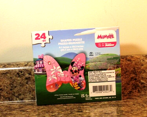 Disney Minnie Mouse Shaped Puzzle 24 Pieces NEW - Picture 2 of 3