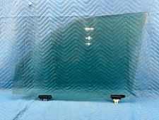 Lexus LX470 Front Driver's Door Window Glass 68102-60311 2004-2007 OEM