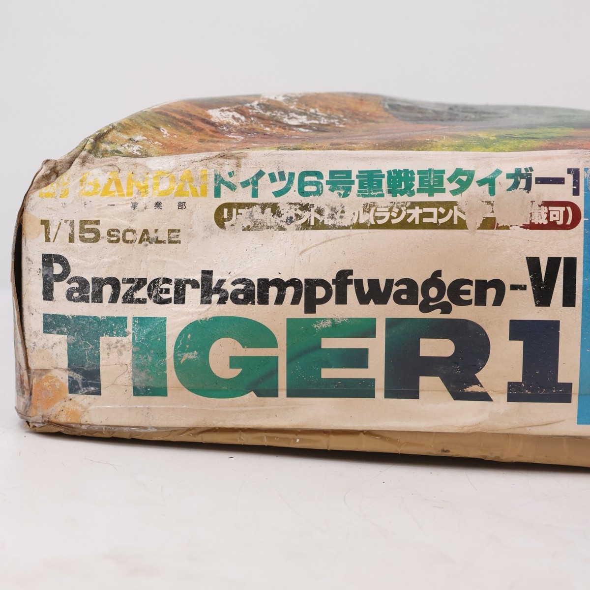 Vintage Bandai 1/15 Scale Tiger 1 Panzerkampfwagen VI Remote