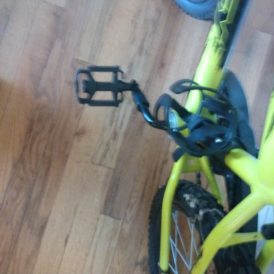 18英寸 Rock It 儿童自行车男孩 4 岁及以上,儿童,霓虹粉黄色 — 第 2/4 张图片