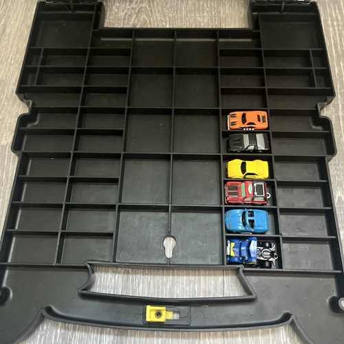 Micro Machines Black Semi Storage Carrying Case & Micro Action Garage Tara Toy - Picture 10 of 10