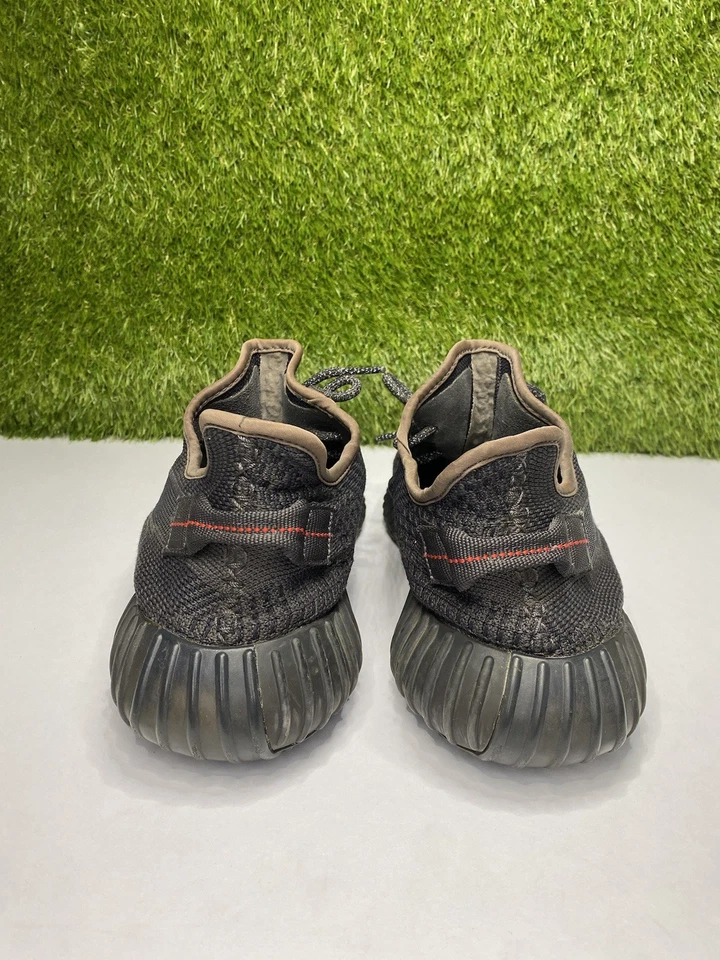 Tenis Adidas Yeezy 350 negros no reflectantes Boost V2 talla baja 11 para hombre FU9006 Foto 4 de 4