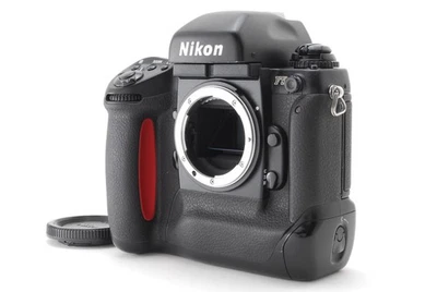 [Fast neuwertig] Nikon F5 analoge Spiegelreflexkamera 35 mm aus Japan - Bild 1 von 4