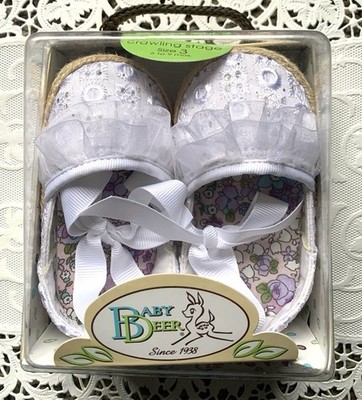 New NOS! Baby Deer Girls Shoes Fancy White Eyelet Fabric & Lace 6-9 Mo.