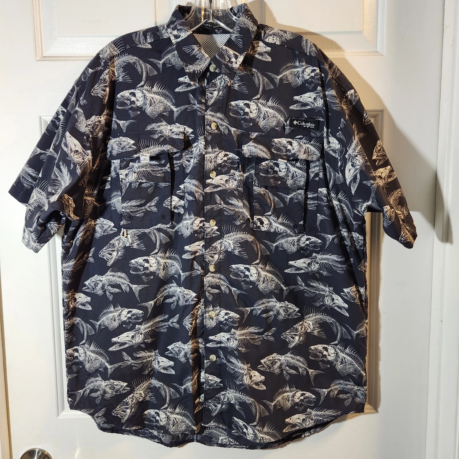 COLUMBIA PFG Vented Button Front Fishing Shirt Short Sleeve Mens L Front Pockets