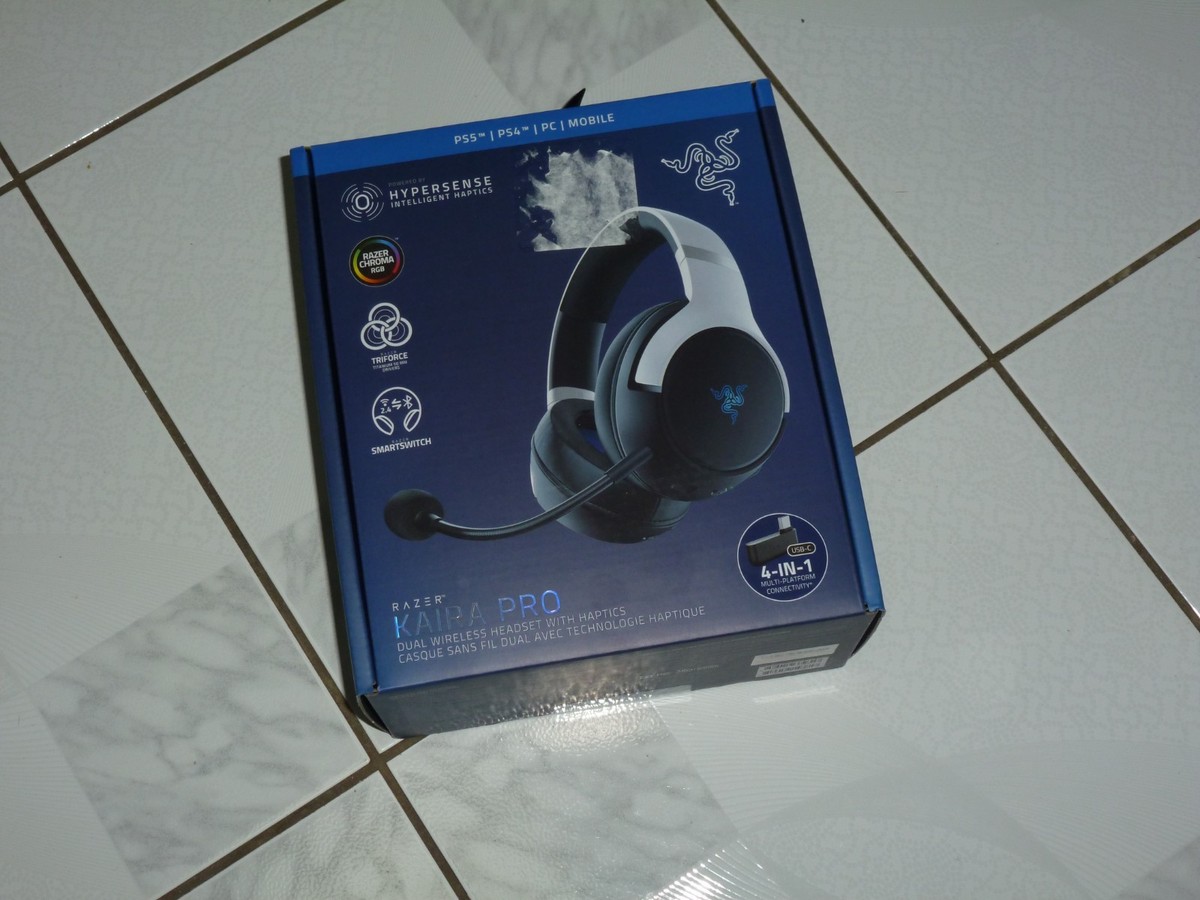 Razer Kaira Pro Wireless Over-Ear Gaming Headset for Sony