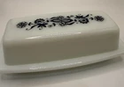 VINTAGE PYREX OLD TOWN BLUE BUTTER DISH BLUE ONION MILK GLASS