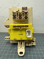 96 97 98 99 00 01 02 Toyota 4Runner Interior Cabin Fuse Box Dash Relay 1996-2002