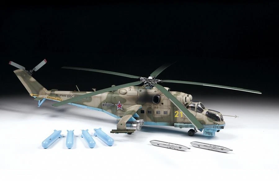 ZVEZDA 1/48 SOVIET ATTACK HELICOPTER MI-24P - Immagine 3 di 4