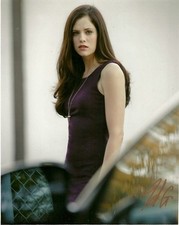 Arrow Jessica De Gouw Autographed Signed 8x10 Photo COA PROOF