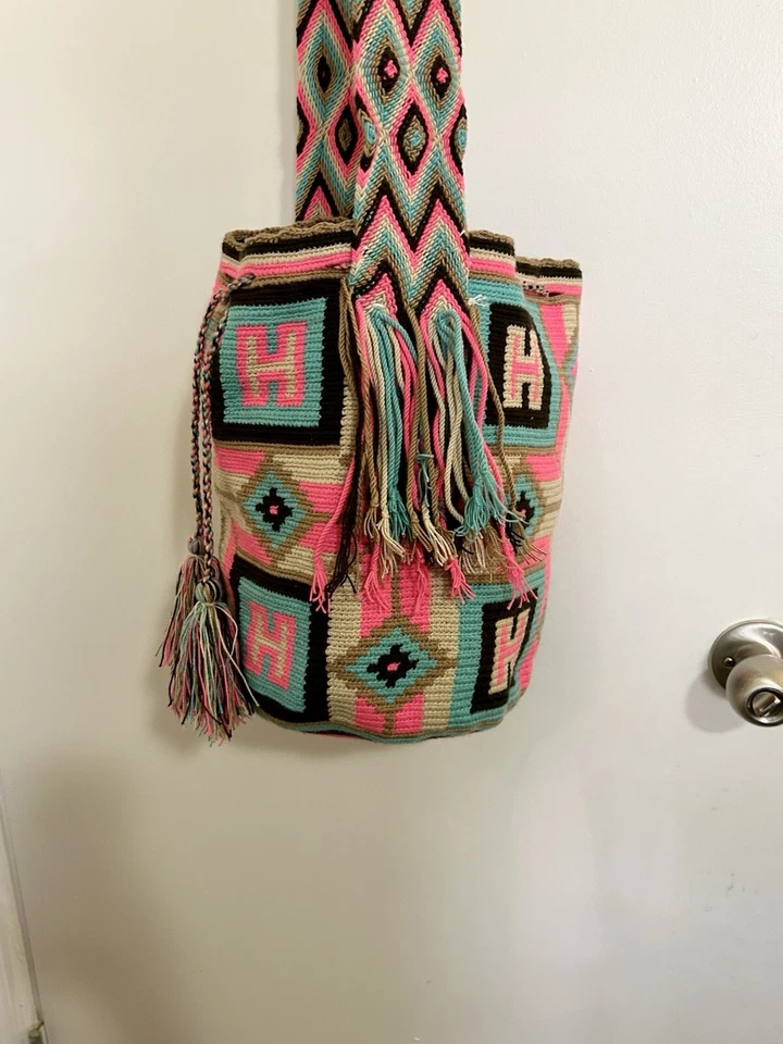 Auténtico Bolso Colombiano 100% Wayuu Mochila Turquesa Rosa Beige Diseños Cruzados Foto 4 de 4
