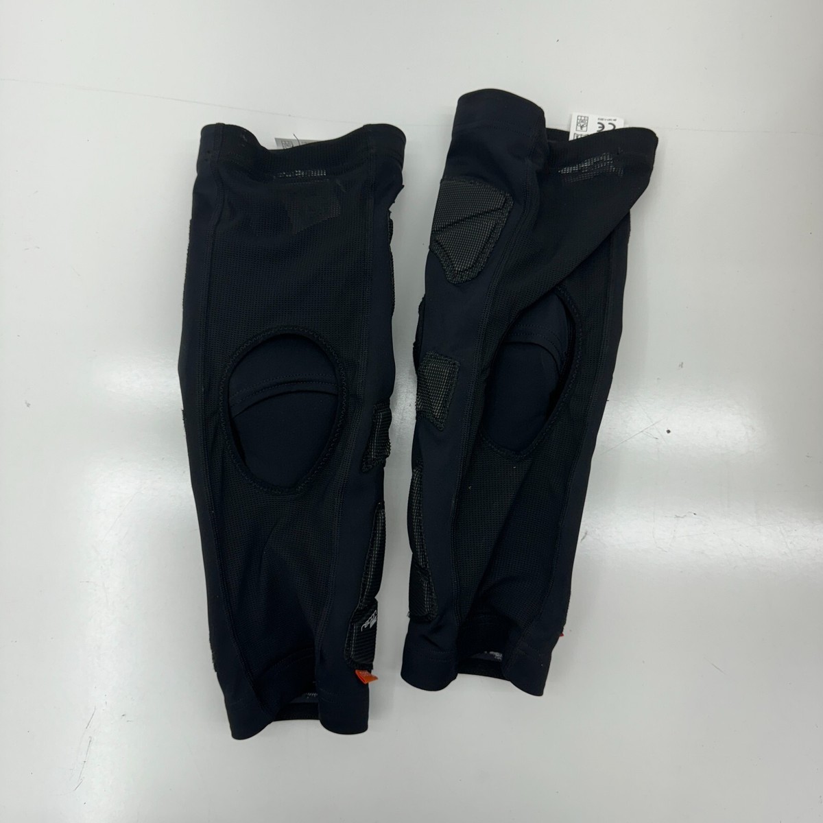 SixSixOne Recon Advance Knee Pads 2 Piece Black Mens One SixSixOne Recon Advance Knee Pads 2 Piece Black Mens One