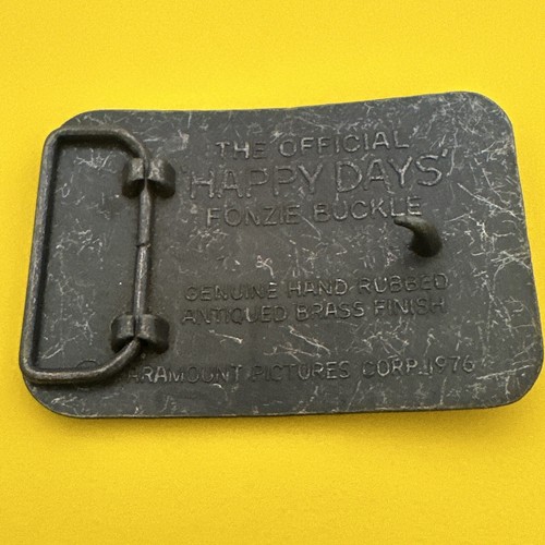 Fonz Fonzie Happy Days Henry Winkler Tv Show Memorabilia 70s Vintage Belt Buckle - Picture 5 of 9