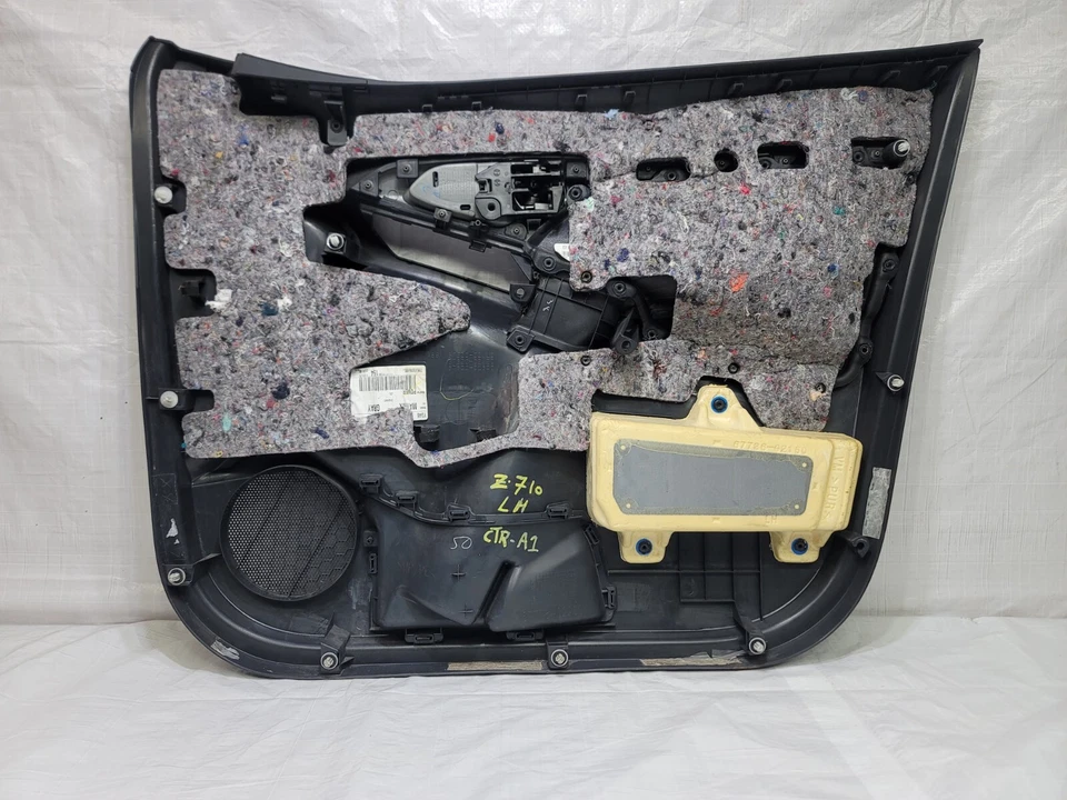 2009-2013 Toyota Matrix Door Trim Panel Front LH Left Driver Side 67620-02J20-B0 Foto 4 de 4