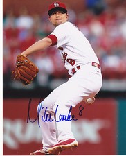 MIKE LEAKE  ST. LOUIS CARDINALS  ACTION SIGNED 8x10