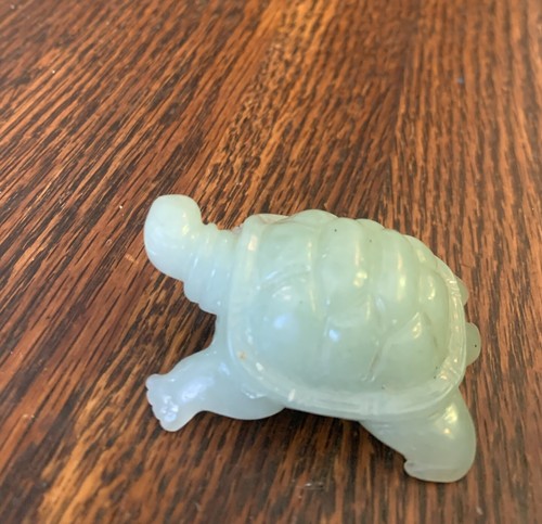 Vintage Hand Carved Artsian Stone Jade Turtle Figurine/ Paperweight 2.25”L - Picture 2 of 13