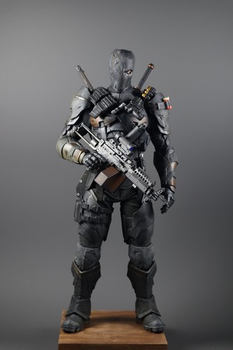 hottoys personalizzati ht Deathstroke