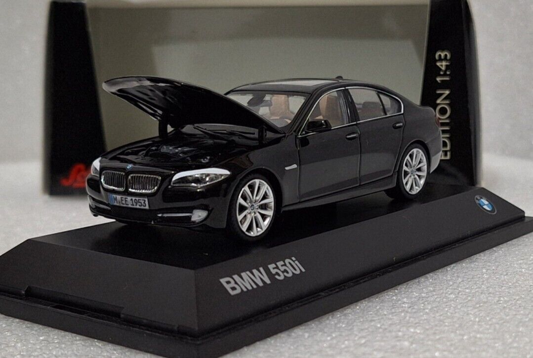 WOW BMW 5 Series 550i F10 Sapphire Black Met 2010 1:43 WOW BMW 5 Series 550i F10 Sapphire Black Met 2010 1:43