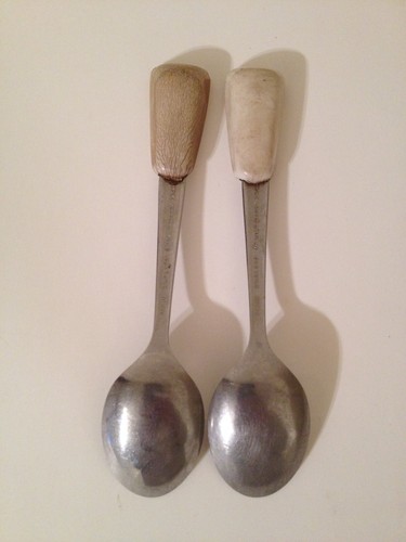 2 Vtg Disneyland Mickey Mouse Donald Duck Japan Stainless Child Infant Spoons - Picture 3 of 6