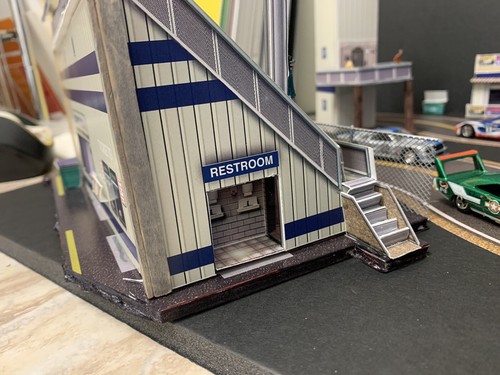 "Diorama-Kunstwerk von Grund auf neu gebaut Maßstab 1/64 Kunstdiorama - ""RENNTAG""" - Bild 9 von 24