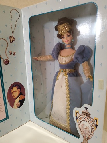 Mattel Barbie The French Lady 16707 NIB - Picture 3 of 5