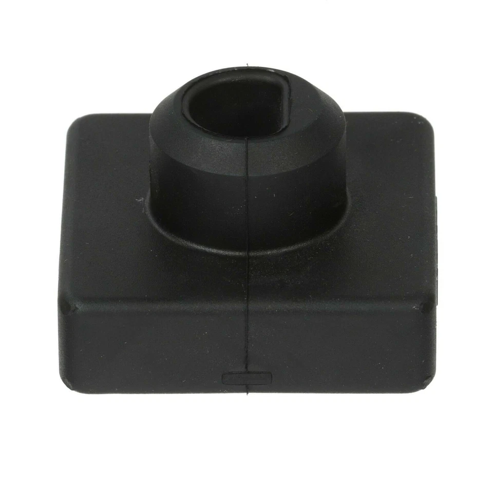 10-22 RAM 1500 2500 3500 14-18 4500 5500 RADIADOR AISLADOR INFERIOR OEM 68050200AA Foto 2 de 4