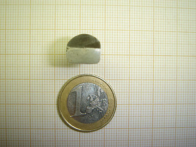 GEBRAUCHTER MEISSELHALTER 10,5 MM BREITE FÜR UHRMACHERDREHMASCHINE 6 MM ODER 8 MM