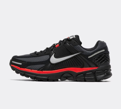 Nike Zoom Vomero 5 in schwarz alle Größen Limited Stock