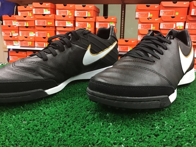Nike Mens Tiempo Genio Leather TF Soccer Shoe Black/white 7 for sale online | eBay