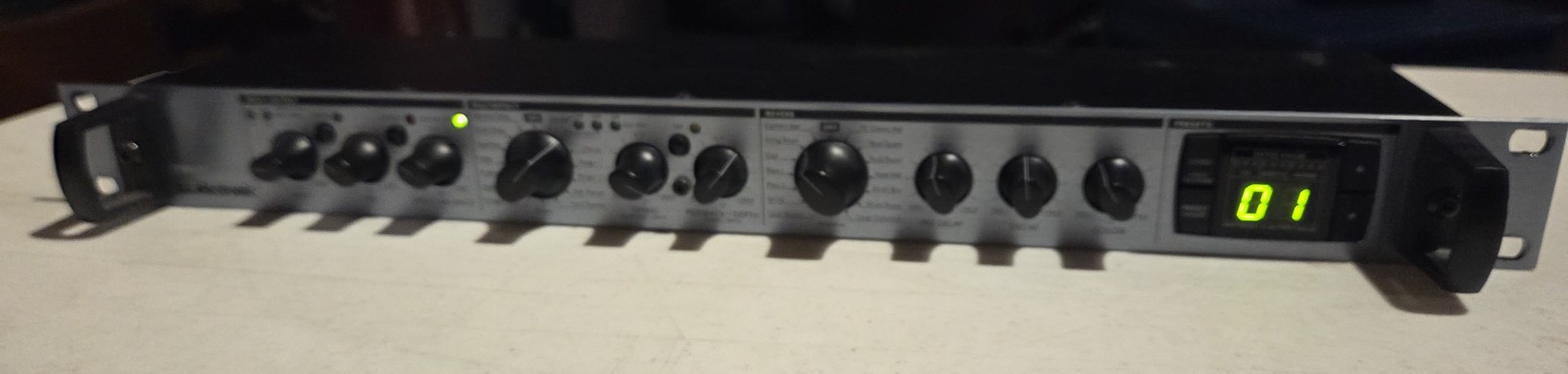 TC ELECTRONIC M300 Dual Engine Effects Processor w/Box & Manual Delay/Reverb etc