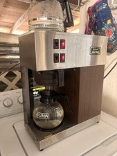 BUNN Commercial Decanter Coffee Brewer 2 Warm...