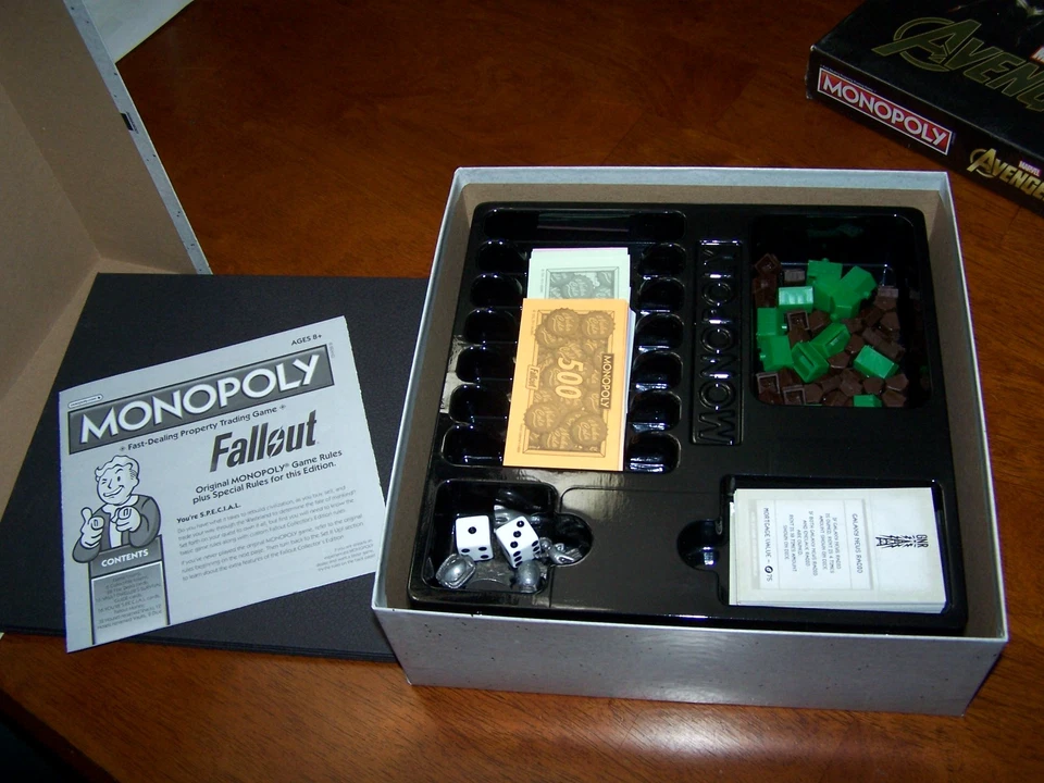 Monopoly Fallout Collector's Edition Board Game Complete Box Tokens Cards - Image 2 of 2
