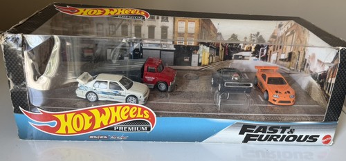  HOT WHEELS PREMIUM FAST & FURIOUS GARAGE DIORAMA BOX SET (Damaged Box)  - Picture 7 of 8