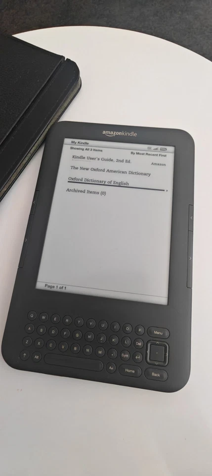 AMAZON KINDLE KEYBOARD D00901 3rd GENERATION EBOOK READER  - Image 2 of 4