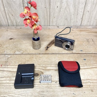 Olympus FE-5020 12MP Digital Camera Dark Gray- Tested With Battery & Charger