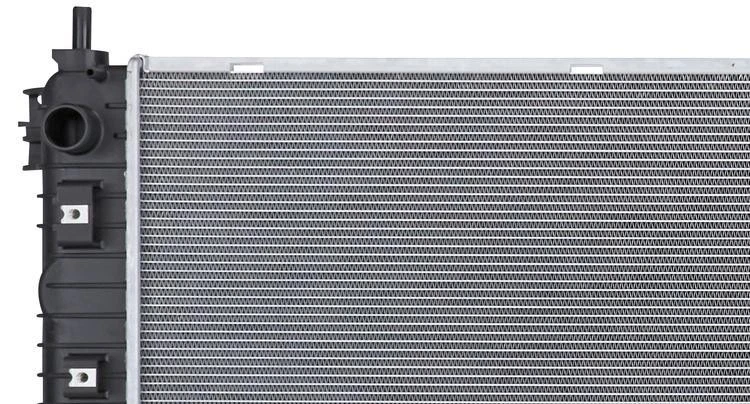 全新散热器 适用于 19-22 雪佛兰 GMC Silverado Sierra 5.3L 升 6.2L — 第 3/4 张图片