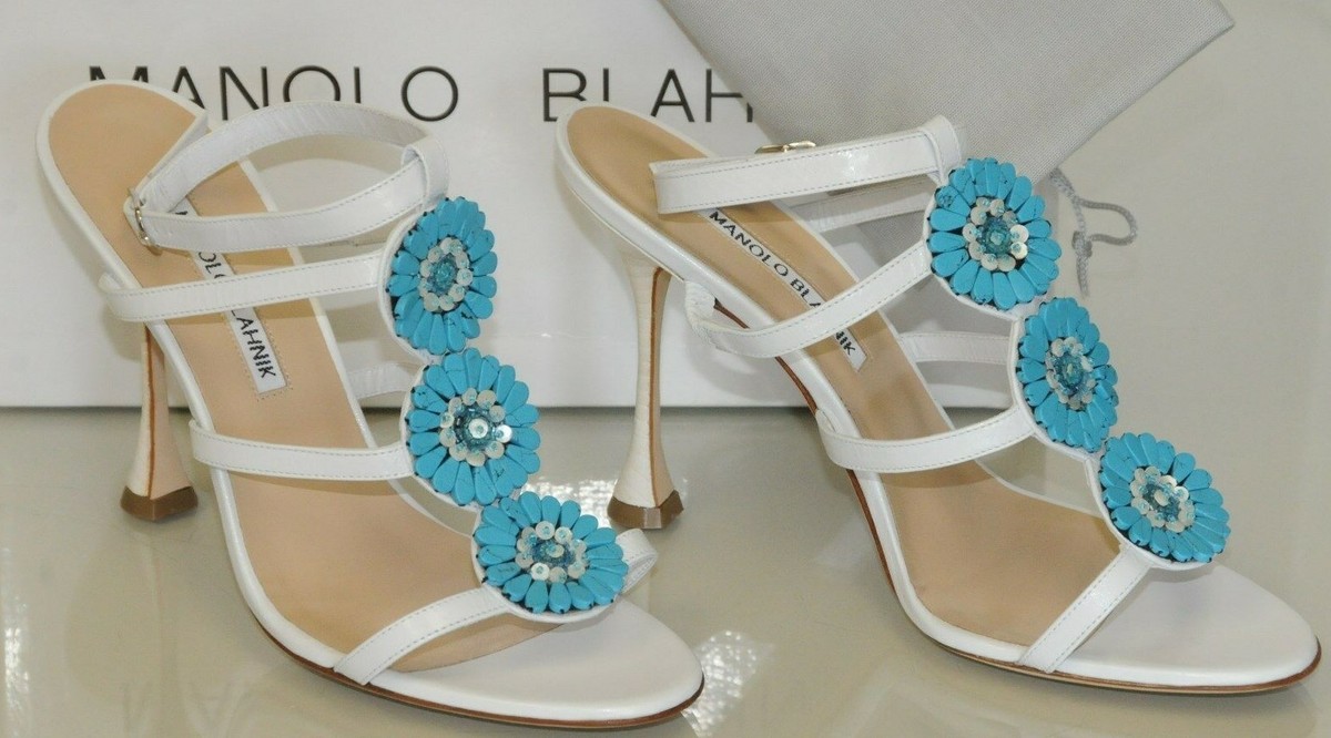 $895 NEW Manolo Blahnik ZIONITA White Turquoise Beaded Sandals